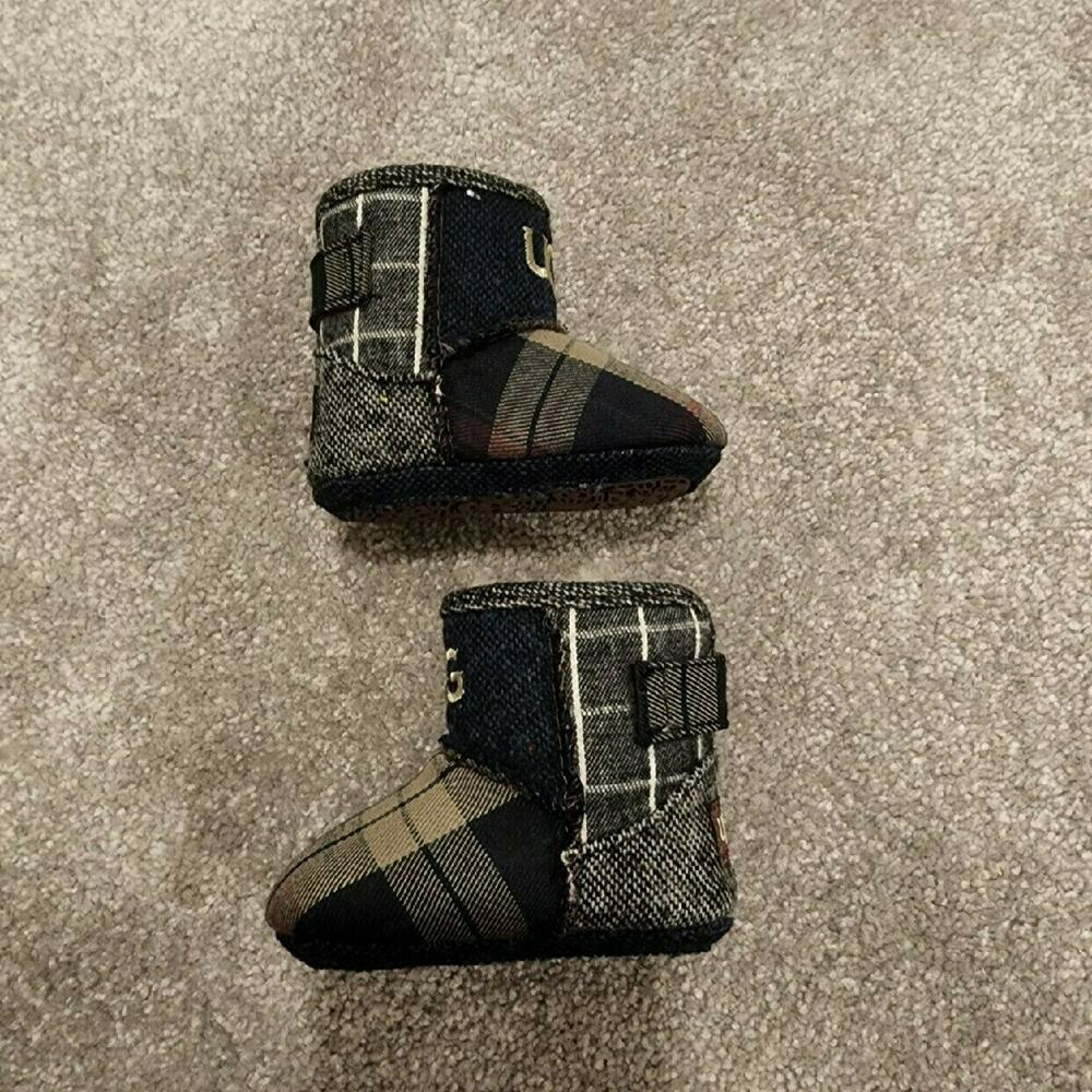 UGG Infant Booties - Picture 4 of 8